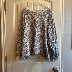 Open Back Leopard Sweatshirt